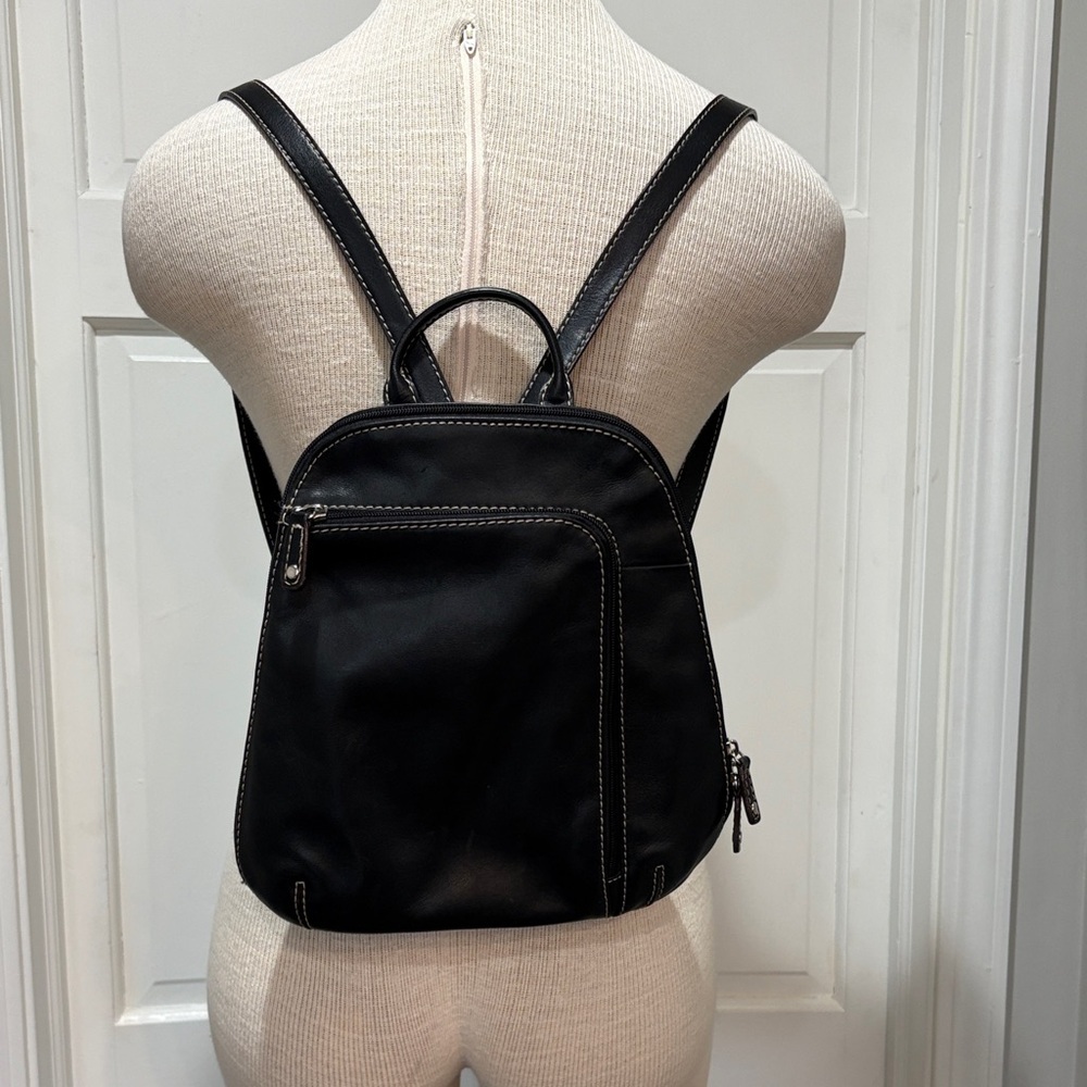 St John’s Bay black leather backpack purse